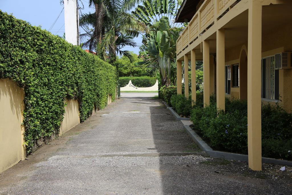 Moonrisevillas Negril Værelse billede