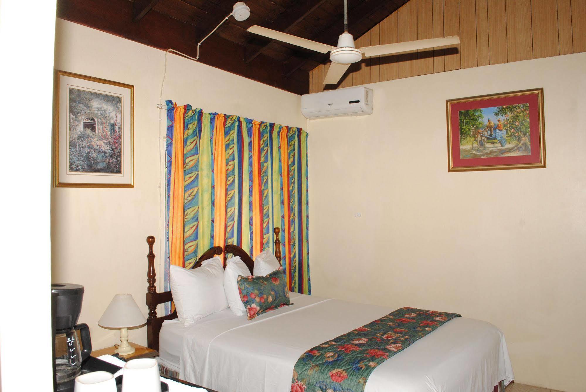 Moonrisevillas Negril Eksteriør billede